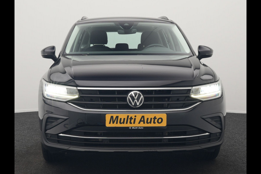 Volkswagen Tiguan 1.4 TSI eHybrid Life Plug In Hybrid 245pk Dealer O.H. PHEV | Trekhaak Af Fabriek | Adaptive Cruise | Sportstoelen & Stuur Verwarmd | Virtual | Keyless | Blis | Navigatie | DAB |
