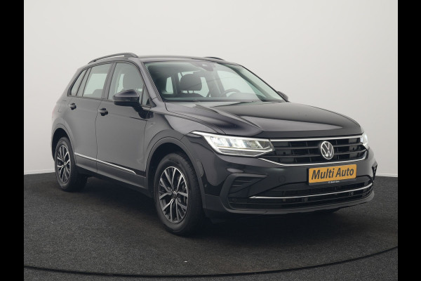 Volkswagen Tiguan 1.4 TSI eHybrid Life Plug In Hybrid 245pk Dealer O.H. PHEV | Trekhaak Af Fabriek | Adaptive Cruise | Sportstoelen & Stuur Verwarmd | Virtual | Keyless | Blis | Navigatie | DAB |