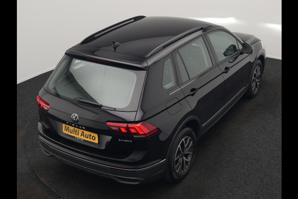 Volkswagen Tiguan 1.4 TSI eHybrid Life Plug In Hybrid 245pk Dealer O.H. PHEV | Trekhaak Af Fabriek | Adaptive Cruise | Sportstoelen & Stuur Verwarmd | Virtual | Keyless | Blis | Navigatie | DAB |