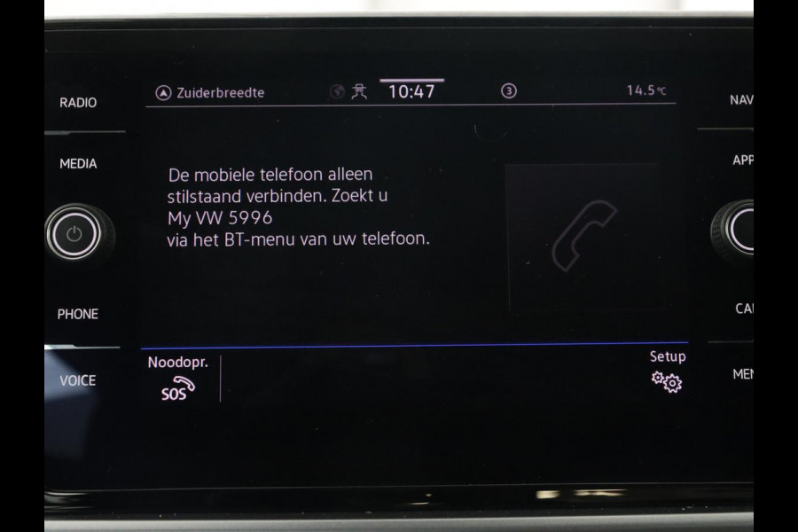 Volkswagen T-Roc 1.5 TSI Life Business | Stoelverwarming | Camera | Virtual Cockpit | Carplay | Full LED | Adaptive cruise | Navigatie | Park Assist | Climate control | DAB | Bluetooth