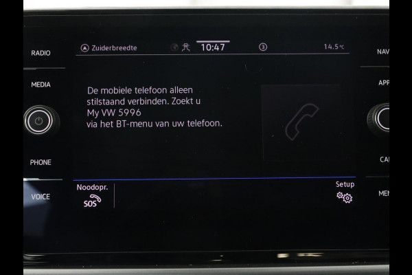 Volkswagen T-Roc 1.5 TSI Life Business | Stoelverwarming | Camera | Virtual Cockpit | Carplay | Full LED | Adaptive cruise | Navigatie | Park Assist | Climate control | DAB | Bluetooth