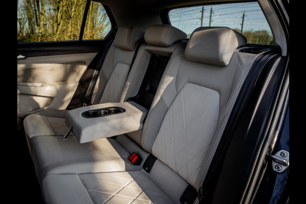 Volkswagen Golf 1.4 eHybrid Style Adaptieve Cruise Control|Eerste eigenaar