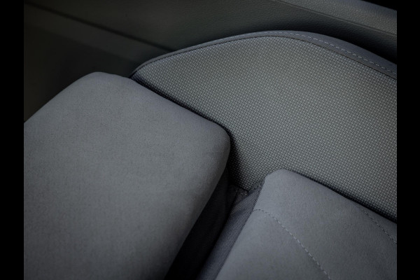 Volkswagen Golf 1.4 eHybrid Style Adaptieve Cruise Control|Eerste eigenaar