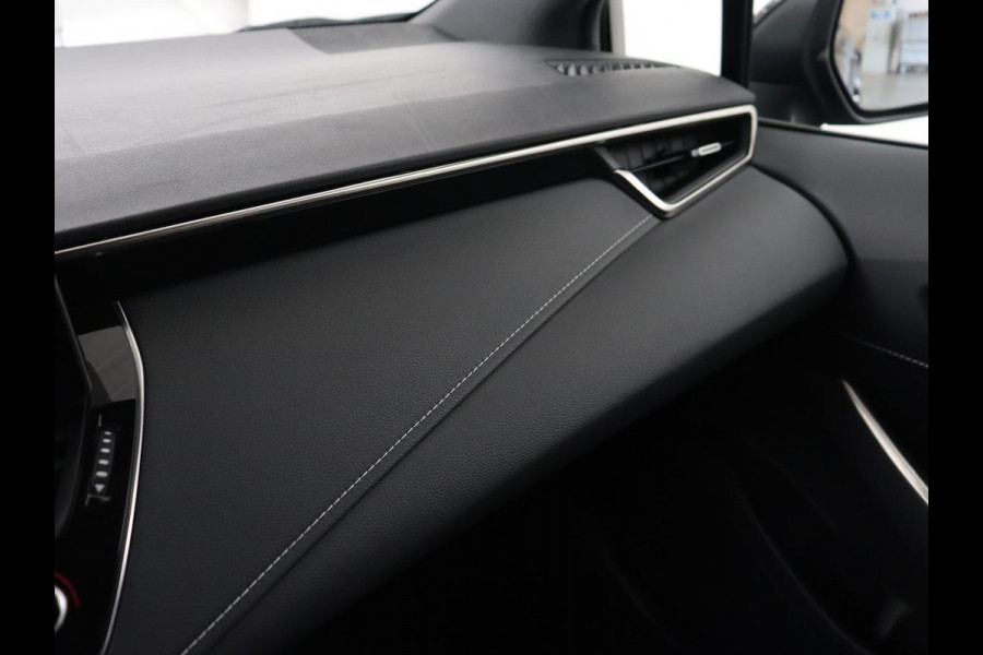 Toyota Corolla 1.2 Turbo Active | Camera | Adaptive cruise | Carplay | Navigatie | Full LED | Climate control | Bluetooth | 16'' | DAB ontvanger