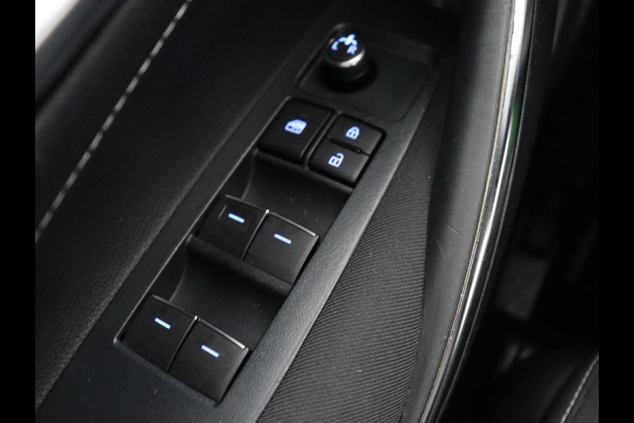 Toyota Corolla 1.2 Turbo Active | Camera | Adaptive cruise | Carplay | Navigatie | Full LED | Climate control | Bluetooth | 16'' | DAB ontvanger