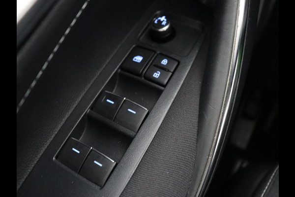 Toyota Corolla 1.2 Turbo Active | Camera | Adaptive cruise | Carplay | Navigatie | Full LED | Climate control | Bluetooth | 16'' | DAB ontvanger