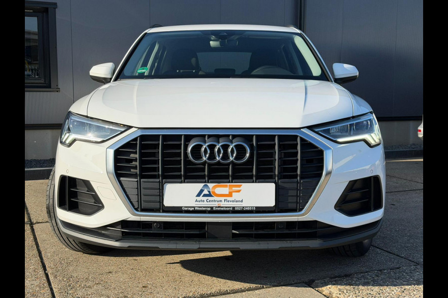 Audi Q3 45 TFSI e S edition / LED / TREKHAAK / NAVI / luxe stoelen enz..