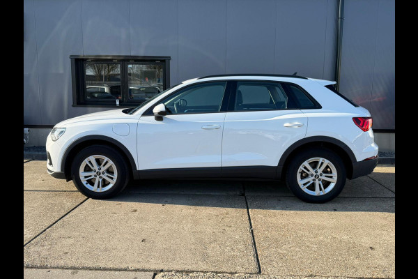 Audi Q3 45 TFSI e S edition / LED / TREKHAAK / NAVI / luxe stoelen enz..