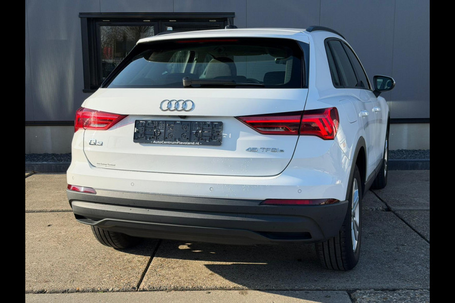 Audi Q3 45 TFSI e S edition / LED / TREKHAAK / NAVI / luxe stoelen enz..