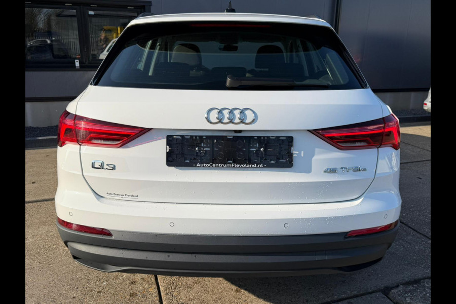 Audi Q3 45 TFSI e S edition / LED / TREKHAAK / NAVI / luxe stoelen enz..