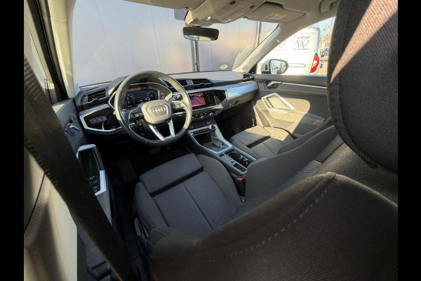 Audi Q3 45 TFSI e S edition / LED / TREKHAAK / NAVI / luxe stoelen enz..