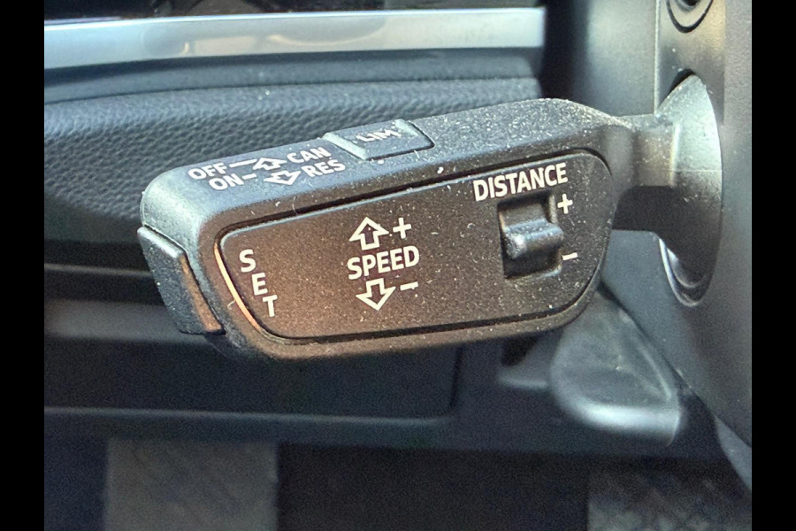 Audi Q3 45 TFSI e S edition / LED / TREKHAAK / NAVI / luxe stoelen enz..