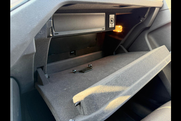 Audi Q3 45 TFSI e S edition / LED / TREKHAAK / NAVI / luxe stoelen enz..