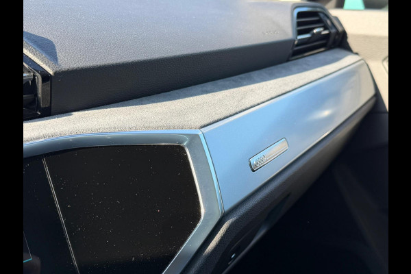 Audi Q3 45 TFSI e S edition / LED / TREKHAAK / NAVI / luxe stoelen enz..
