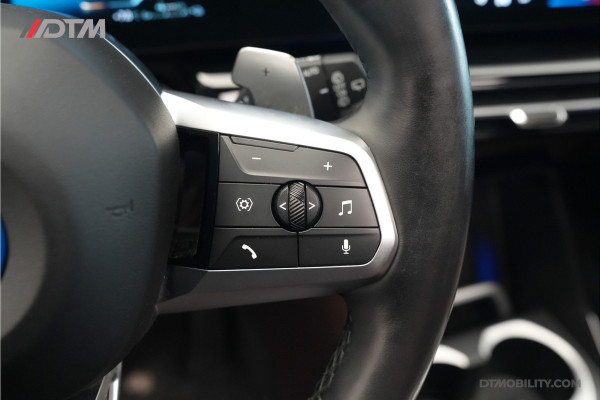 BMW X1 xDrive30e | Pano | 360 | Sfeer