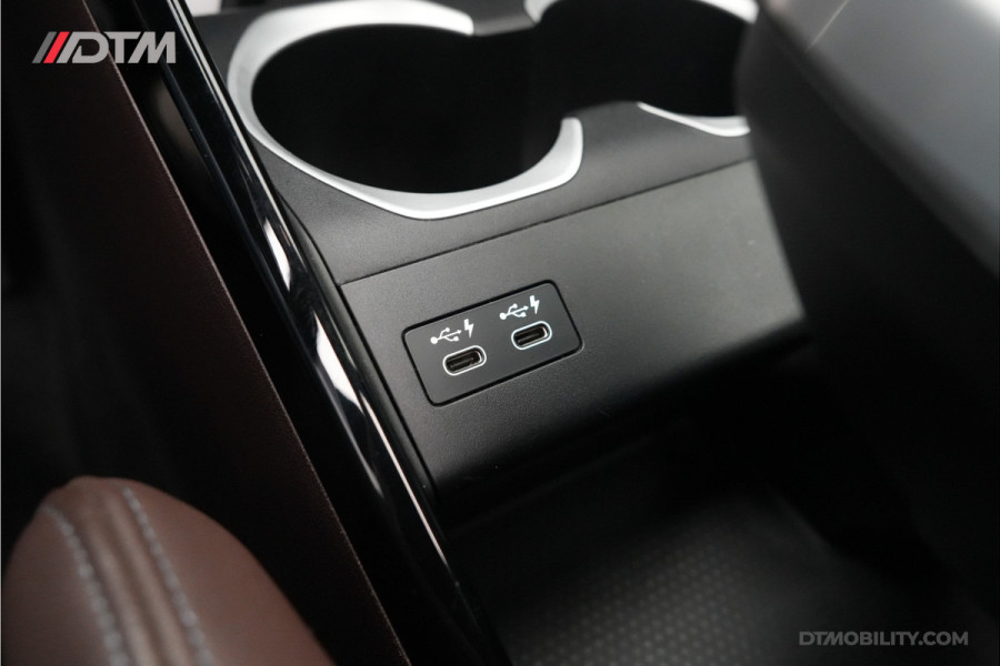 BMW X1 xDrive30e | Pano | 360 | Sfeer