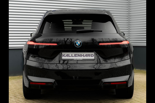 BMW iX xDrive50 - Sportpakket - Pano - Driving Ass Prof - Harman Kardon - 112 kWh
