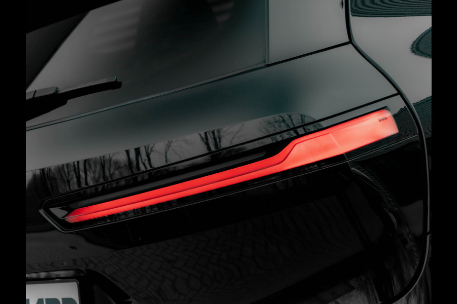 BMW iX xDrive50 - Sportpakket - Pano - Driving Ass Prof - Harman Kardon - 112 kWh