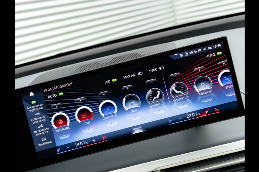 BMW iX xDrive50 - Sportpakket - Pano - Driving Ass Prof - Harman Kardon - 112 kWh