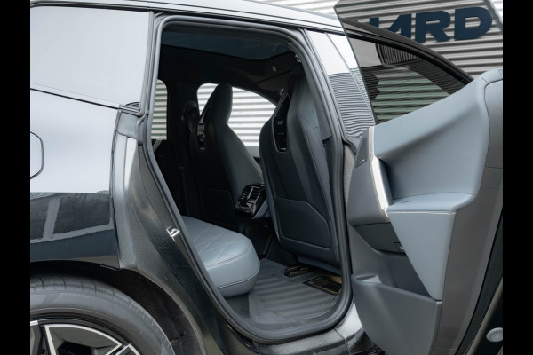 BMW iX xDrive50 - Sportpakket - Pano - Driving Ass Prof - Harman Kardon - 112 kWh