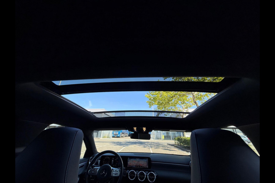 Mercedes-Benz A-Klasse 250 e AMG LED/PDC/CAM/NAVI/LEER/LMV19