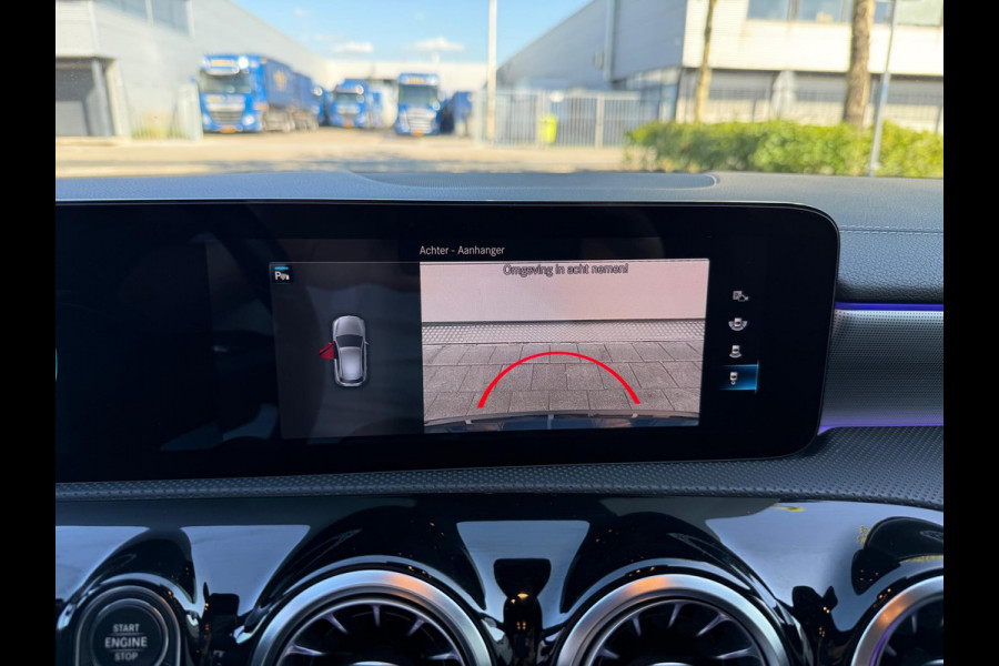 Mercedes-Benz A-Klasse 250 e AMG LED/PDC/CAM/NAVI/LEER/LMV19