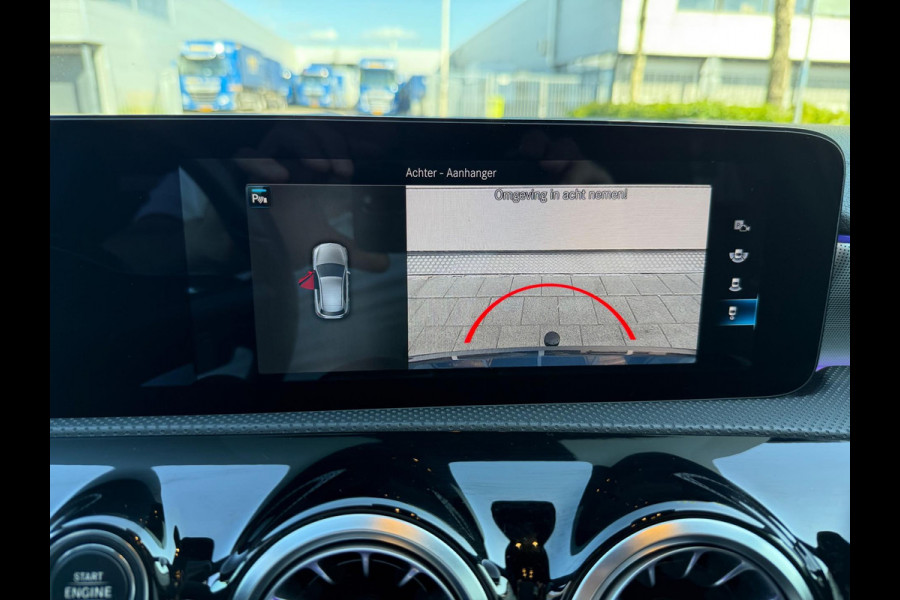 Mercedes-Benz A-Klasse 250 e AMG LED/PDC/CAM/NAVI/LEER/LMV19