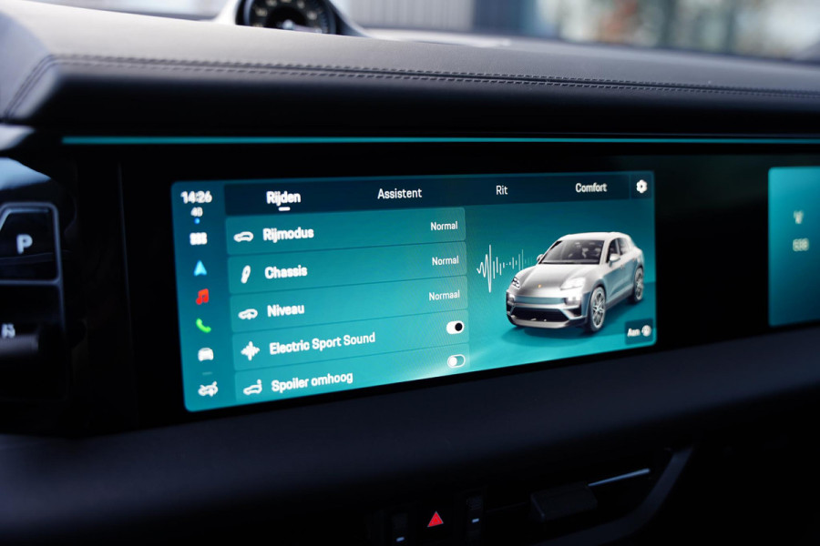 Porsche Macan Turbo 100 kWh / Passenger Display / Panoramadak / 2 D.Km