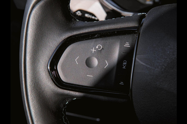 Lynk & Co 01 1.5 Black Edition Panoramadak|360° Camera|ACC|Stoelverwarming|Navi|Carplay