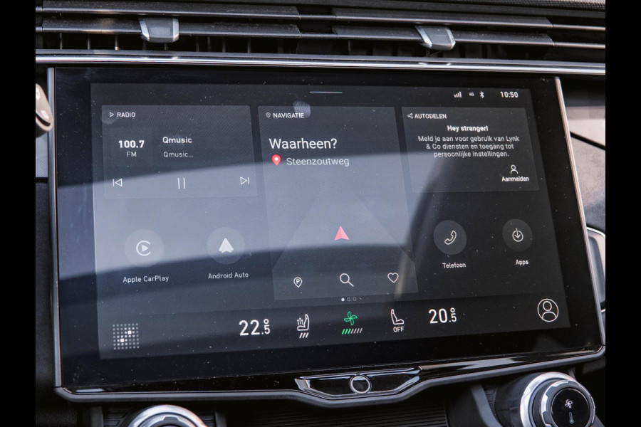 Lynk & Co 01 1.5 Black Edition Panoramadak|360° Camera|ACC|Stoelverwarming|Navi|Carplay