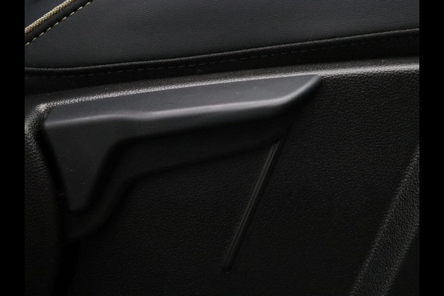 Renault Austral E-Tech full hybrid iconic 200pk 360° Camera | Adapt. Cruise | Parkeersens. v+a | Stoel-/stuur-/voorruitverw.