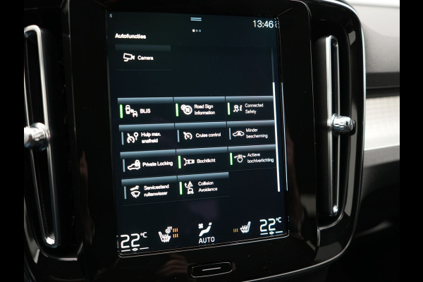 Volvo XC40 T5 Recharge R-Design Plug In Hybrid 263pk Dealer O.H. PHEV | Adaptive Cruise | Camera | Lederen Sportstoelen Memory & Verwarmd | Apple Carplay | Stuur Verwarmd | 19"L.M | Virtual | Blis | Navigatie | DAB |