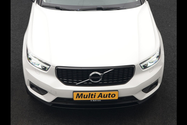 Volvo XC40 T5 Recharge R-Design Plug In Hybrid 263pk Dealer O.H. PHEV | Adaptive Cruise | Camera | Lederen Sportstoelen Memory & Verwarmd | Apple Carplay | Stuur Verwarmd | 19"L.M | Virtual | Blis | Navigatie | DAB |