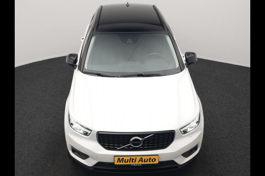 Volvo XC40 T5 Recharge R-Design Plug In Hybrid 263pk Dealer O.H. PHEV | Adaptive Cruise | Camera | Lederen Sportstoelen Memory & Verwarmd | Apple Carplay | Stuur Verwarmd | 19"L.M | Virtual | Blis | Navigatie | DAB |