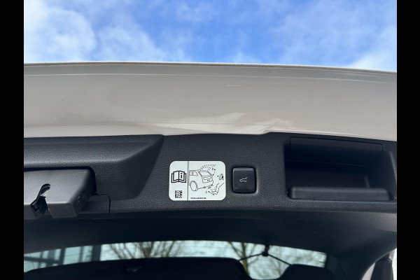 Ford Kuga 2.5 PHEV ST-Line X ST-Line X|Plug-In Hybride Panorama schuifdak | Winterpakket | Adaptieve cruise | Bang & Olufsen | Rijklaar geleverd met 12 mnd BOVAG garantie |