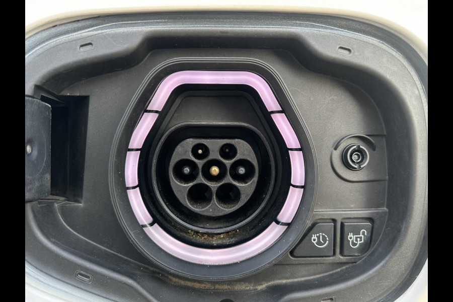 Ford Kuga 2.5 PHEV ST-Line X ST-Line X|Plug-In Hybride Panorama schuifdak | Winterpakket | Adaptieve cruise | Bang & Olufsen | Rijklaar geleverd met 12 mnd BOVAG garantie |