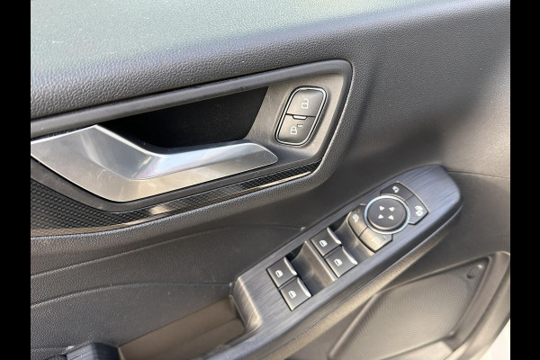 Ford Kuga 2.5 PHEV ST-Line X ST-Line X|Plug-In Hybride Panorama schuifdak | Winterpakket | Adaptieve cruise | Bang & Olufsen | Rijklaar geleverd met 12 mnd BOVAG garantie |