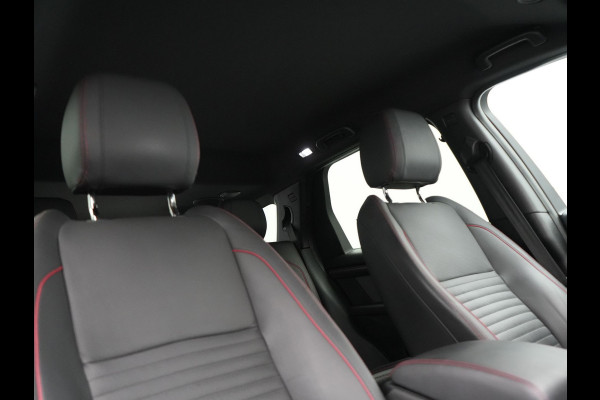 Land Rover Discovery Sport P300e R-Dynamic HSE Plug In Hybrid 300pk Dealer O.H. PHEV | Trekhaak Af Fabriek | Adaptive Cruise | Meridian Audio | Camera | Lederen Sportstoelen Memory & Verwarmd | 20"L.M | Matrix LED | Apple Carplay | Keyless | Stuur Verwarmd | Blis |