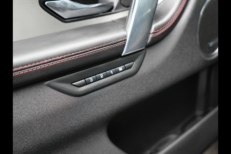 Land Rover Discovery Sport P300e R-Dynamic HSE Plug In Hybrid 300pk Dealer O.H. PHEV | Trekhaak Af Fabriek | Adaptive Cruise | Meridian Audio | Camera | Lederen Sportstoelen Memory & Verwarmd | 20"L.M | Matrix LED | Apple Carplay | Keyless | Stuur Verwarmd | Blis |