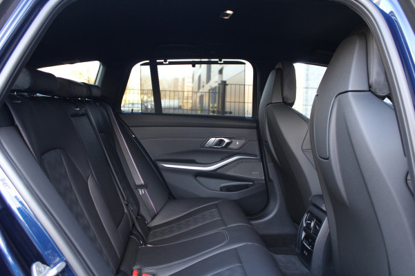 BMW 3 Serie Touring M3 xDrive Competition | NIEUWSTAAT! | HUD | H&K | MEMORY | CARBON |  KEYLESS |