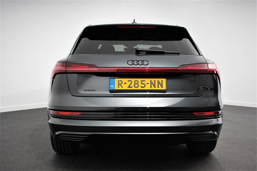 Audi e-tron 55 quattro Advanced edition Plus 408pk | Lederen bekleding | Navigatie | Climate Control | Camera | Extra Getint glas | Parkeer sensoren