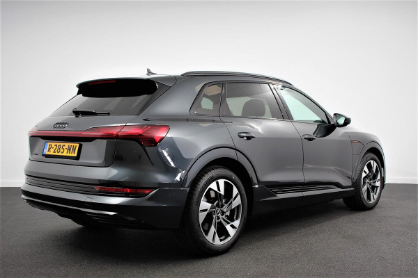 Audi e-tron 55 quattro Advanced edition Plus 408pk | Lederen bekleding | Navigatie | Climate Control | Camera | Extra Getint glas | Parkeer sensoren