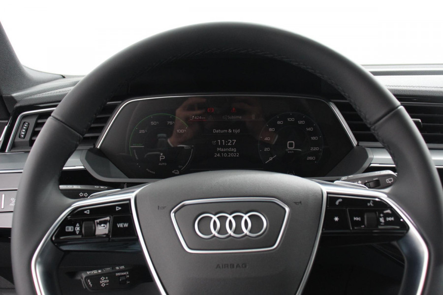 Audi e-tron 55 quattro Advanced edition Plus 408pk | Lederen bekleding | Navigatie | Climate Control | Camera | Extra Getint glas | Parkeer sensoren