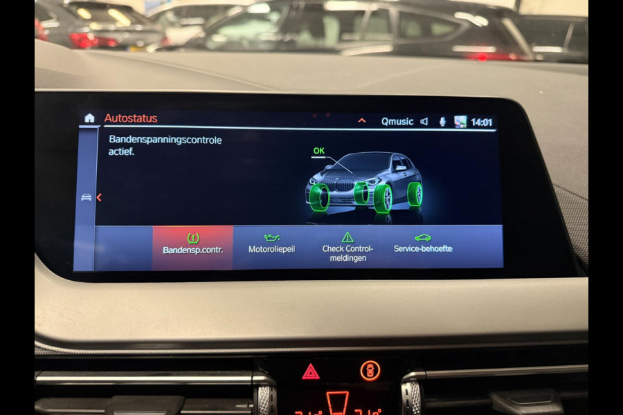 BMW 1-serie 118i Executive Edition V-COCKPIT/NAVI/LED/CARPLAY/ECC/PDC/CRUISE///