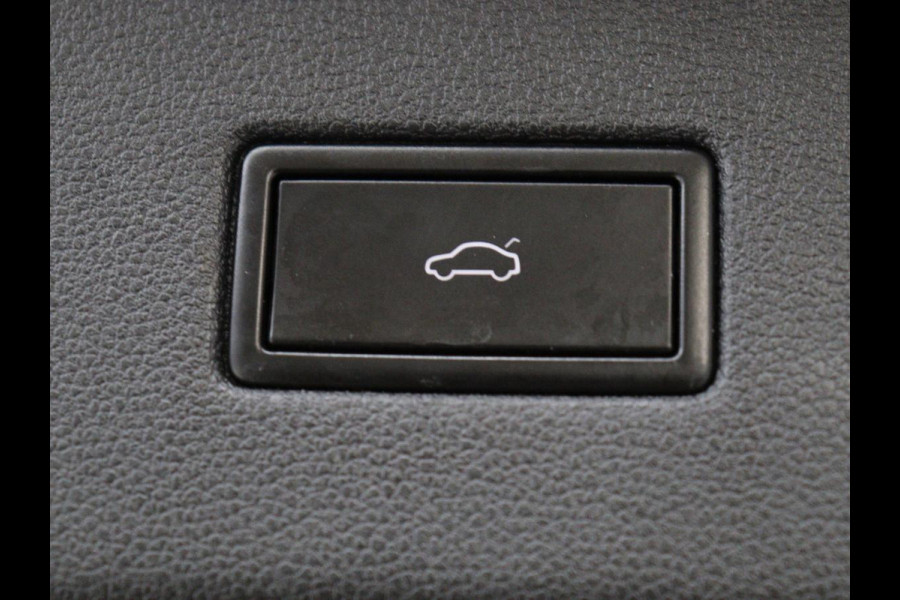 Seat Tarraco 2.0 TSI 4DRIVE Xcellence 7-persoons | Panoramadak | Leder | Stoelverwarming | 360 Camera | Trekhaak | Carplay | Adaptive cruise | Standkachel | Navigatie | 19'' | Achterbankverwarming