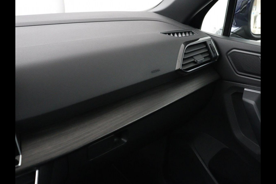 Seat Tarraco 2.0 TSI 4DRIVE Xcellence 7-persoons | Panoramadak | Leder | Stoelverwarming | 360 Camera | Trekhaak | Carplay | Adaptive cruise | Standkachel | Navigatie | 19'' | Achterbankverwarming