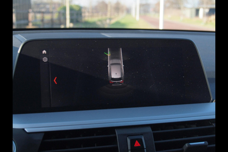 BMW X3 xDrive30e Executive | Apple Carplay | Trekhaak | Cruise Control | Parkeersensoren |