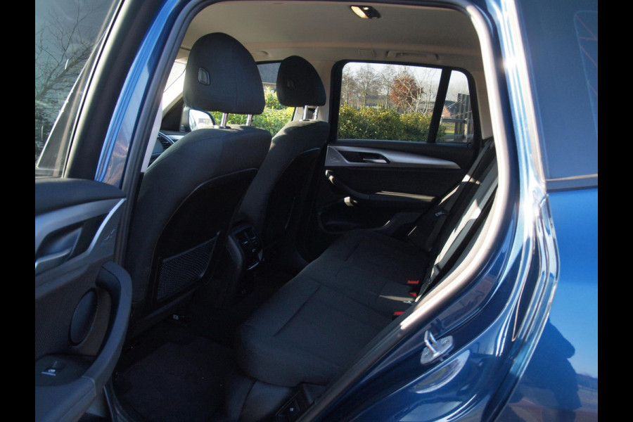 BMW X3 xDrive30e Executive | Apple Carplay | Trekhaak | Cruise Control | Parkeersensoren |