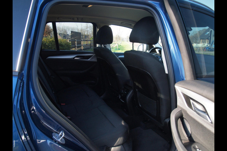 BMW X3 xDrive30e Executive | Apple Carplay | Trekhaak | Cruise Control | Parkeersensoren |