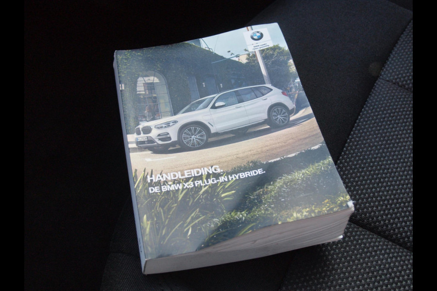 BMW X3 xDrive30e Executive | Apple Carplay | Trekhaak | Cruise Control | Parkeersensoren |